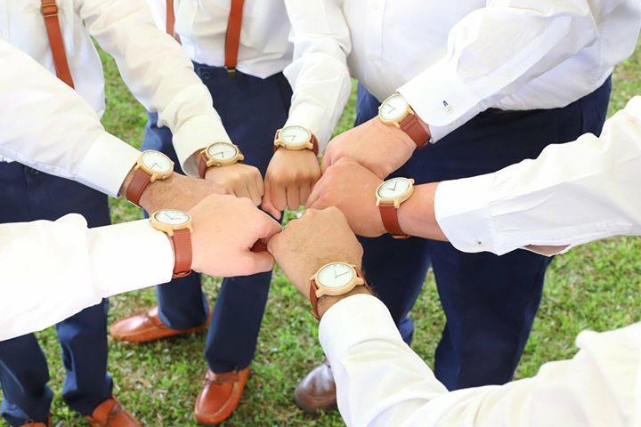 The Christopher Red | Set of 8 Groomsmen Watches Grain and Oak